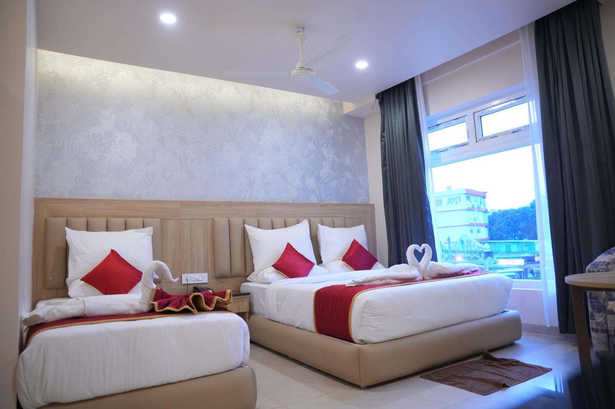 Kvp Golden Inn Tirupati Exteriör bild