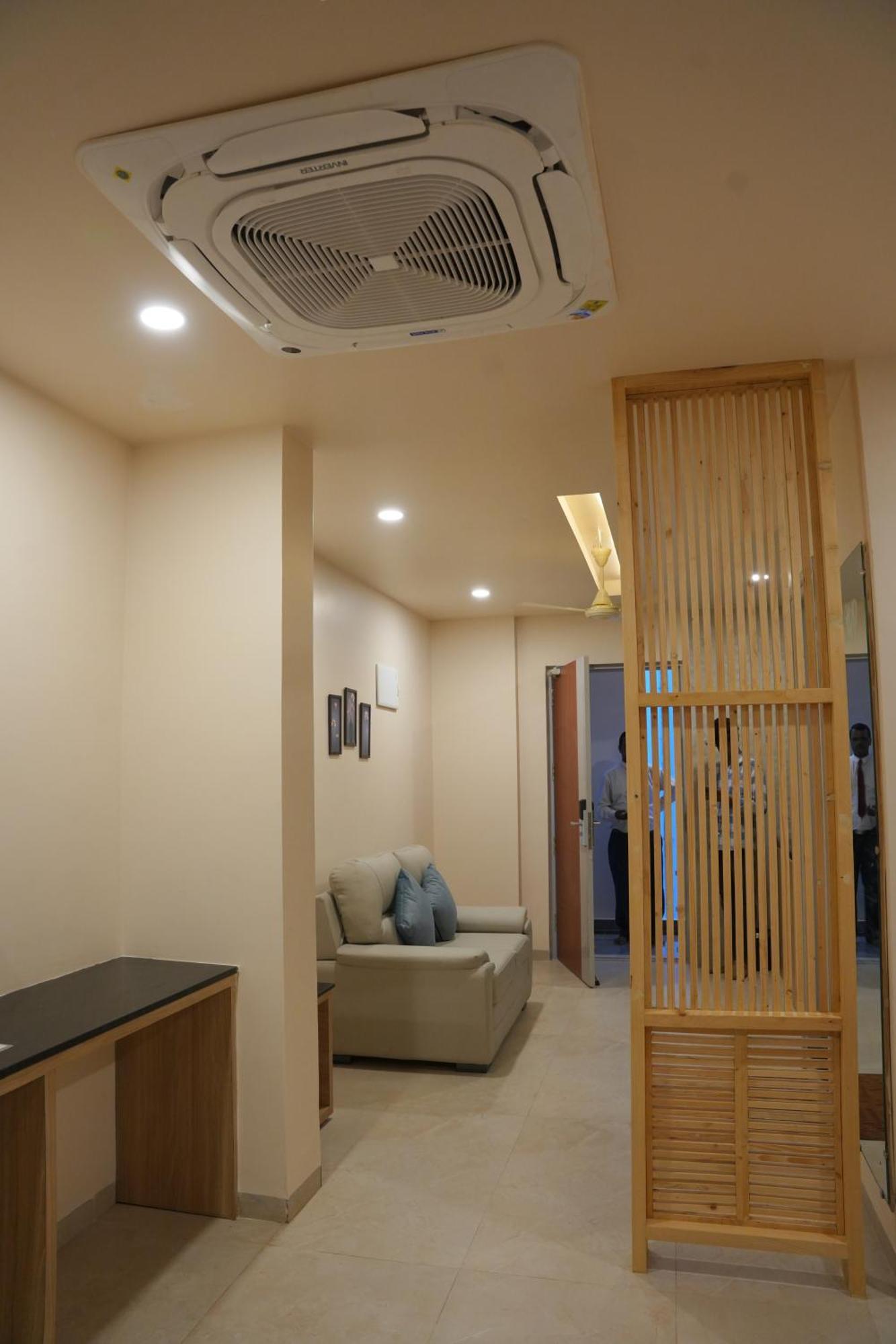 Kvp Golden Inn Tirupati Exteriör bild