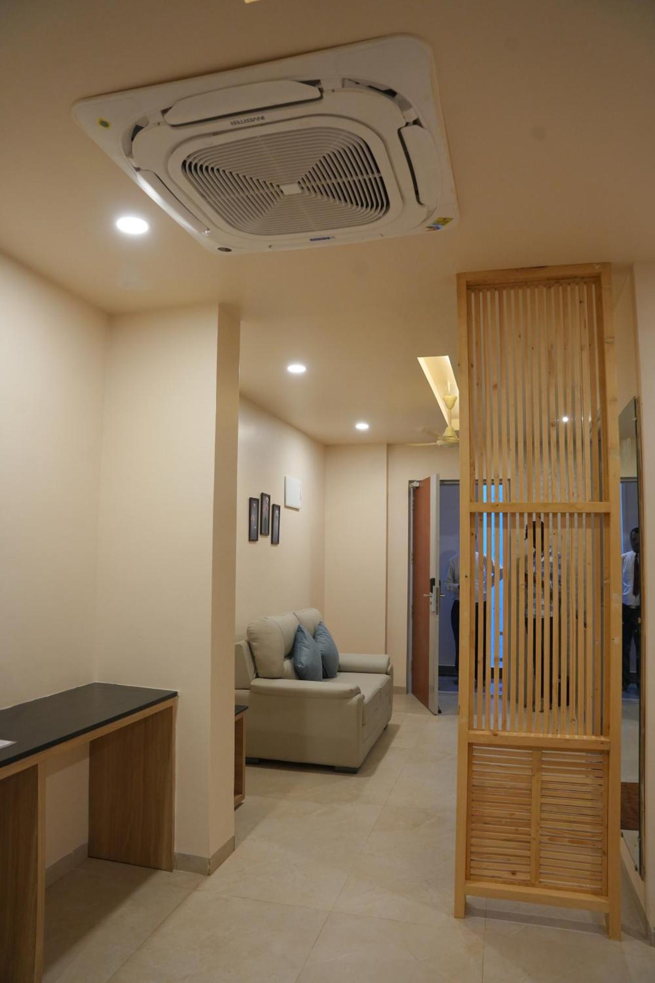 Kvp Golden Inn Tirupati Exteriör bild