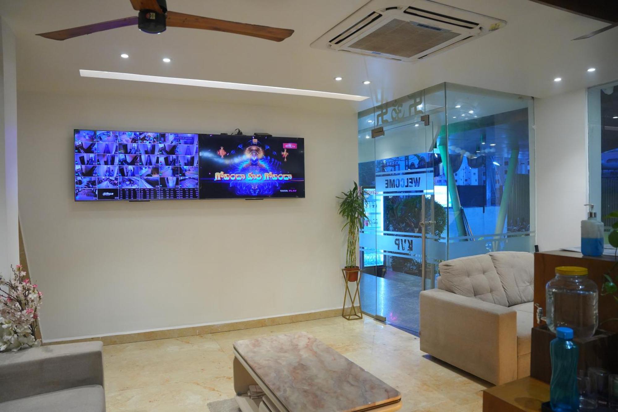 Kvp Golden Inn Tirupati Exteriör bild
